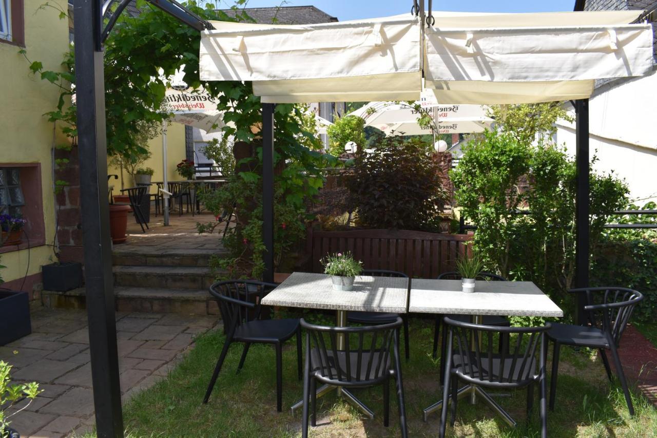 Landgasthof Zur Sonne Енкирх Екстериор снимка